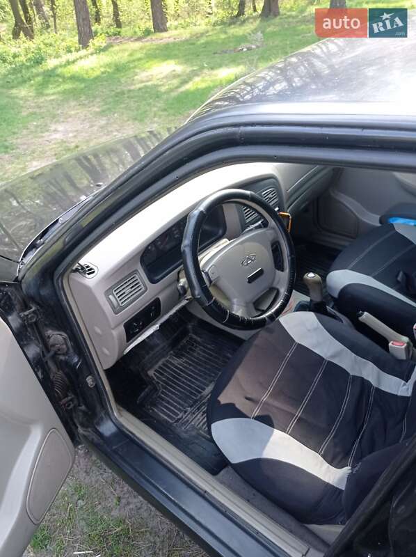 Седан Chery Amulet 2007 в Нетешине