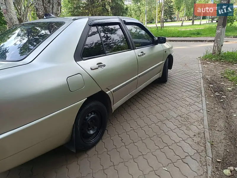 Chery Amulet