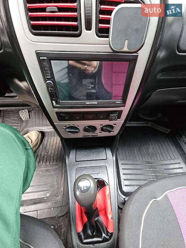 Седан Chery Amulet 2008 в Каменском