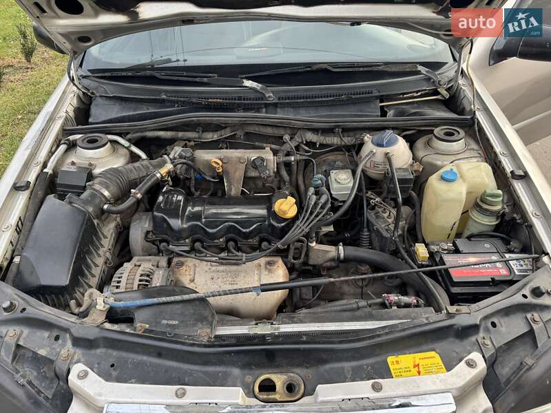 Седан Chery Amulet 2007 в Украинке