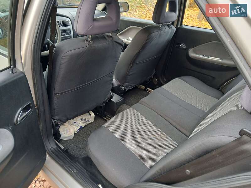 Седан Chery Amulet 2008 в Киеве фото 8 Седан Chery Amulet 2008 в Киеве