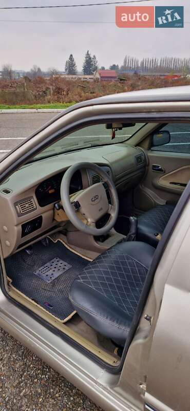 Седан Chery Amulet 2007 в Чернівцях