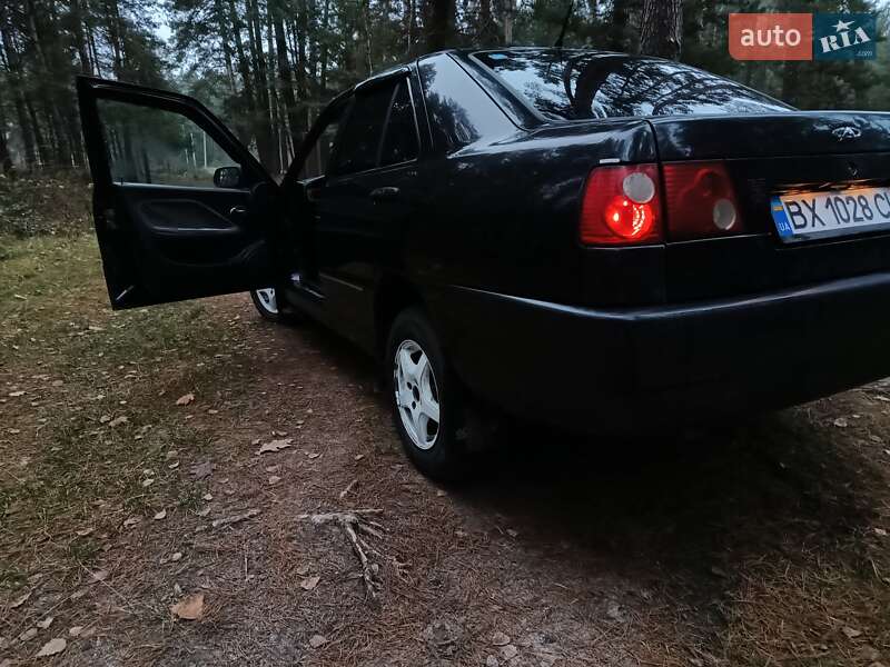 Седан Chery Amulet 2007 в Нетешине