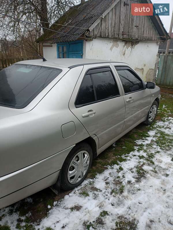 Седан Chery Amulet 2007 в Городнице