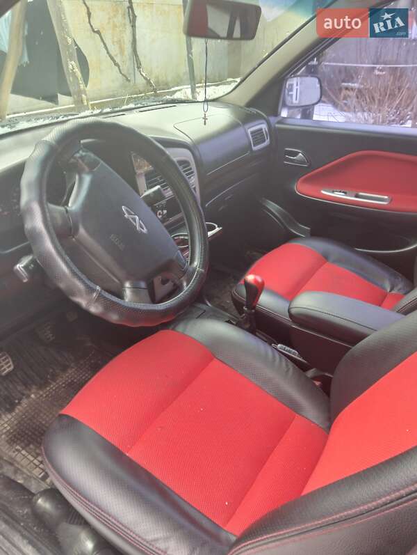 Седан Chery Amulet 2008 в Чернівцях