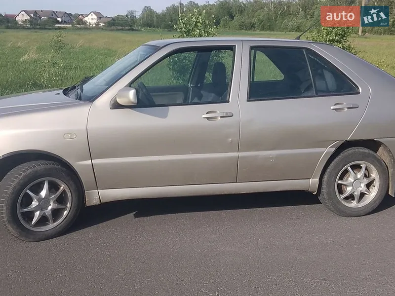 Chery Amulet