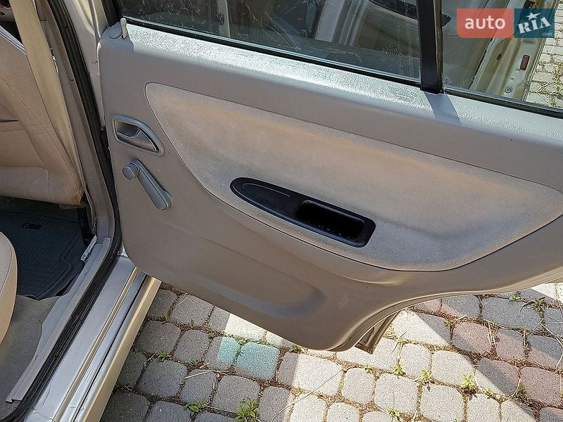 Седан Chery Amulet 2007 в Бориславі