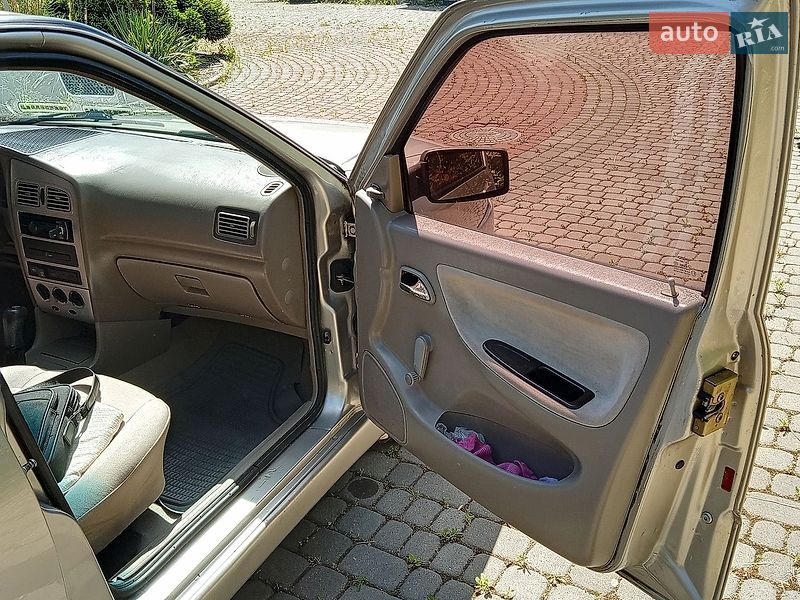 Седан Chery Amulet 2007 в Бориславі