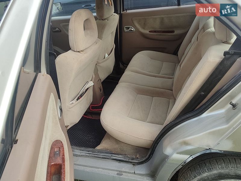 Седан Chery Amulet 2005 в Хоросткове