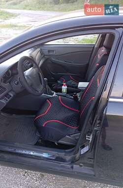 Седан Chery E5 2013 в Будах