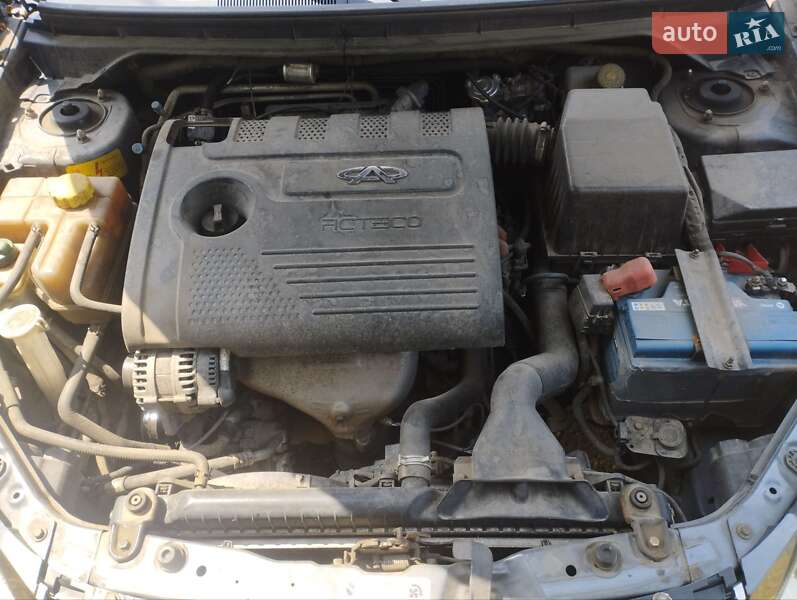 Седан Chery E5 2014 в Новоукраинке