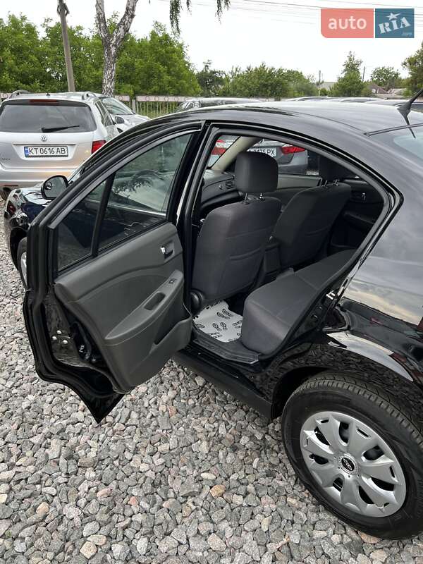 Седан Chery E5 2014 в Смеле