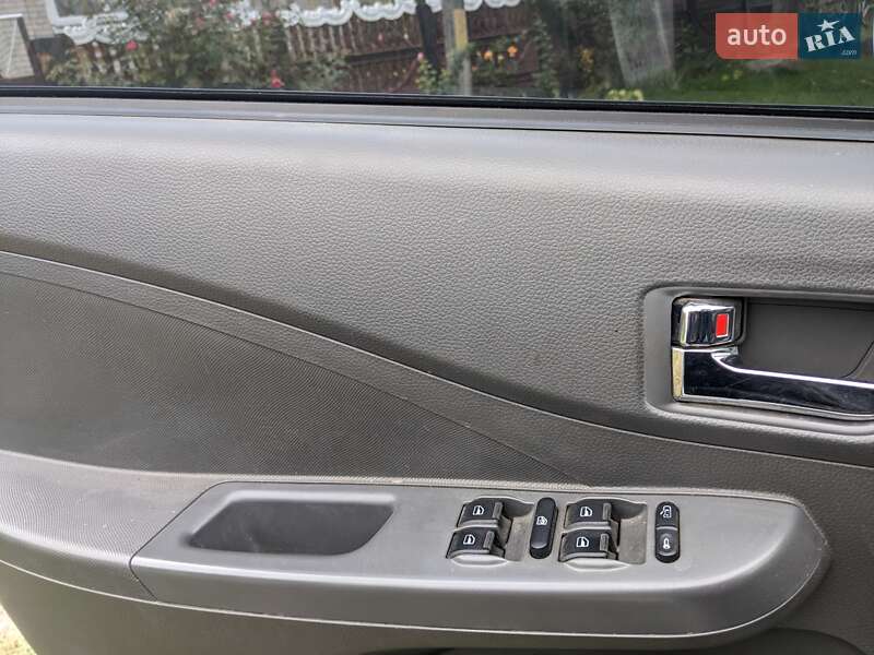 Седан Chery E5 2013 в Тульчине