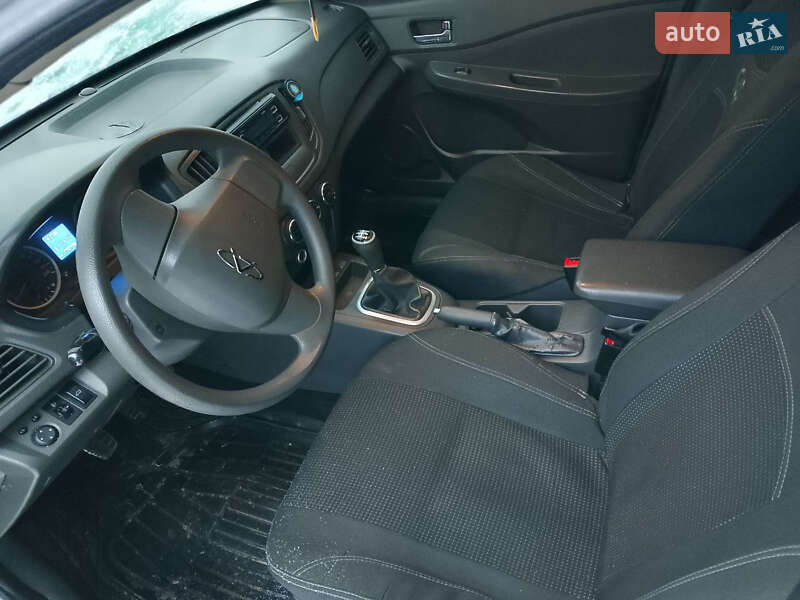 Седан Chery E5 2015 в Харкові