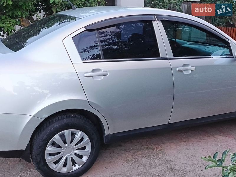 Седан Chery E5 2014 в Кобеляках