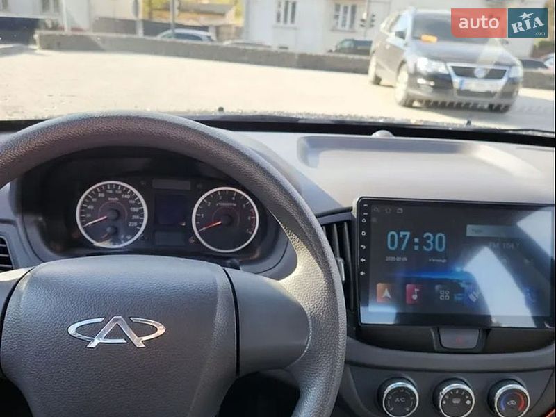 Седан Chery E5 2014 в Млинове