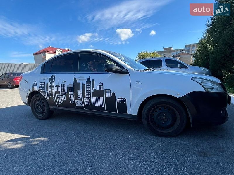 Седан Chery E5 2014 в Богуславе