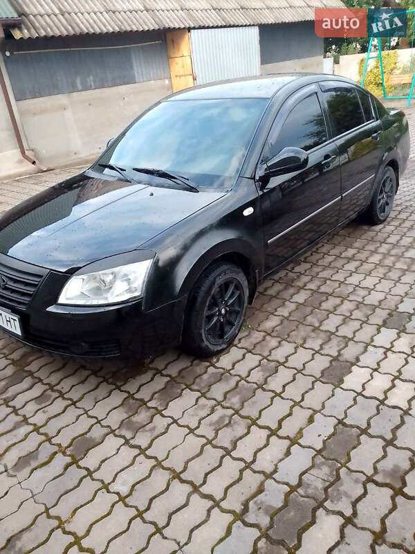 Chery Elara 2010