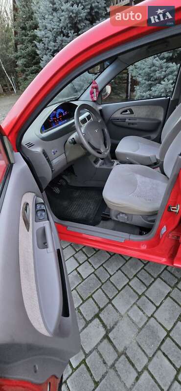 Ліфтбек Chery Jaggi 2008 в Херсоні