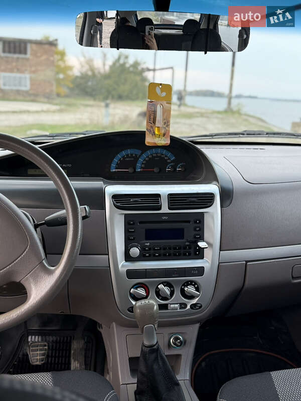 Лифтбек Chery Jaggi 2008 в Украинке