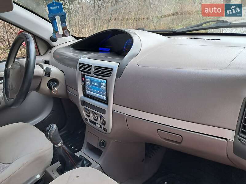 Лифтбек Chery Jaggi 2007 в Летичеве