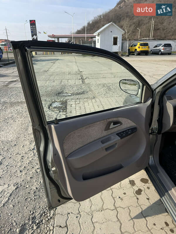 Ліфтбек Chery Jaggi 2008 в Мукачевому