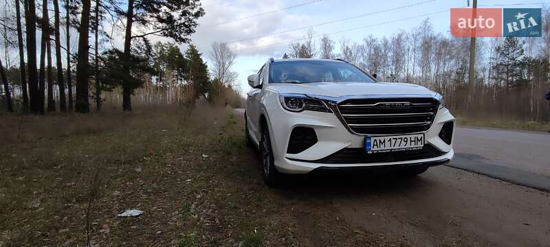 Внедорожник / Кроссовер Chery Jetour X70 2022 в Коростене