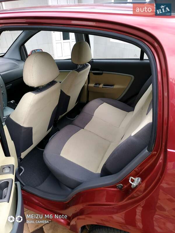 Хэтчбек Chery Kimo 2012 в Сарате