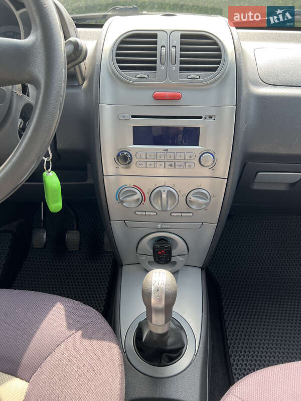Хетчбек Chery Kimo 2008 в Дніпрі