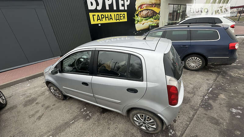 Хэтчбек Chery Kimo 2011 в 