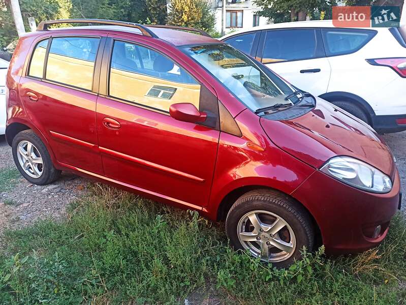 Chery Kimo 2013