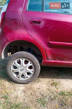 Хэтчбек Chery Kimo 2008 в 