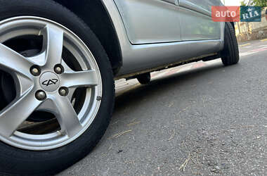 Хэтчбек Chery Kimo 2011 в 