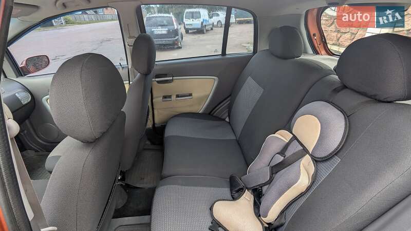 Хэтчбек Chery Kimo 2008 в На Новой Боровой
