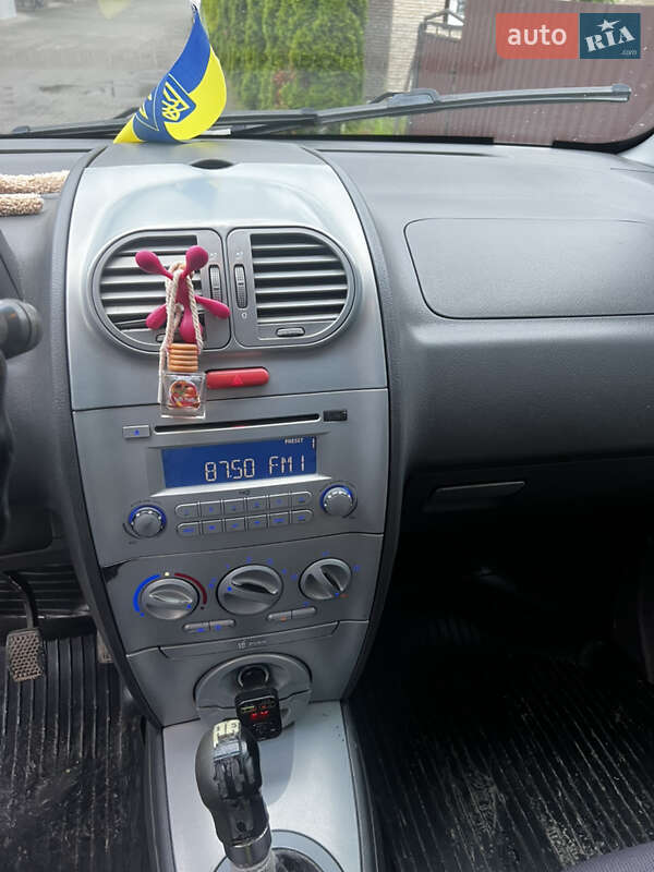 Хетчбек Chery Kimo 2008 в Верховині