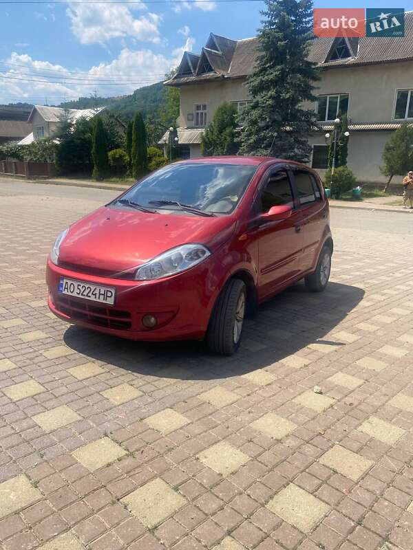 Хэтчбек Chery Kimo 2011 в 