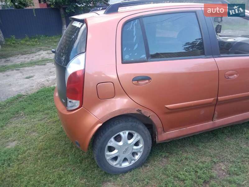 Хэтчбек Chery Kimo 2008 в Лубнах