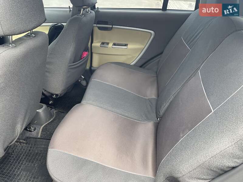 Хетчбек Chery Kimo 2012 в Дніпрі