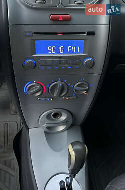 Хэтчбек Chery Kimo 2011 в 
