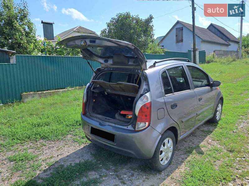 Хэтчбек Chery Kimo 2008 в Баре фото 7 Хэтчбек Chery Kimo 2008 в Баре