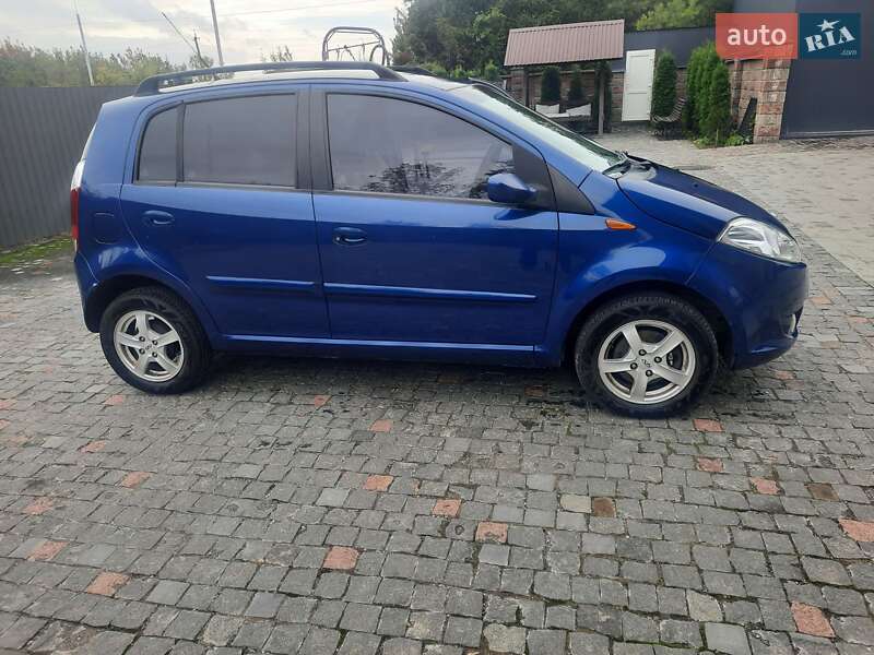 Хэтчбек Chery Kimo 2013 в Лановцах