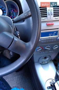 Хэтчбек Chery Kimo 2013 в  фото 8 Хэтчбек Chery Kimo 2013 в