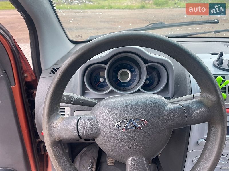 Хэтчбек Chery Kimo 2008 в Коростене