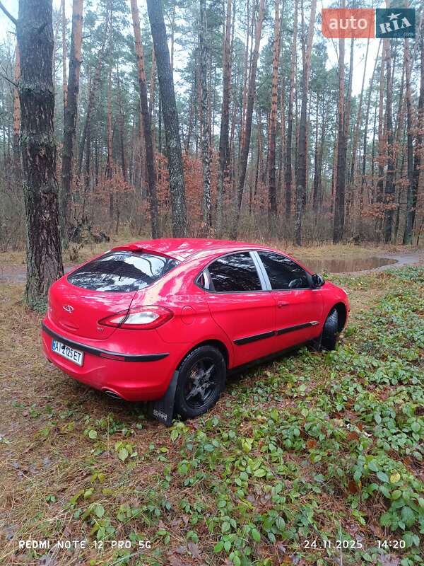 Седан Chery M11 2011 в Макарове