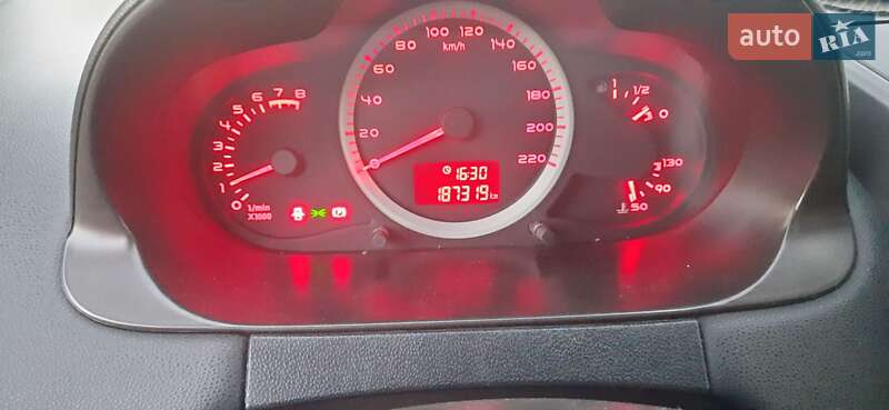 Седан Chery M11 2011 в Нетешине