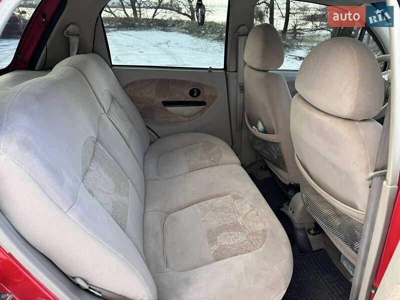 Хэтчбек Chery QQ 2011 в Слобожанском