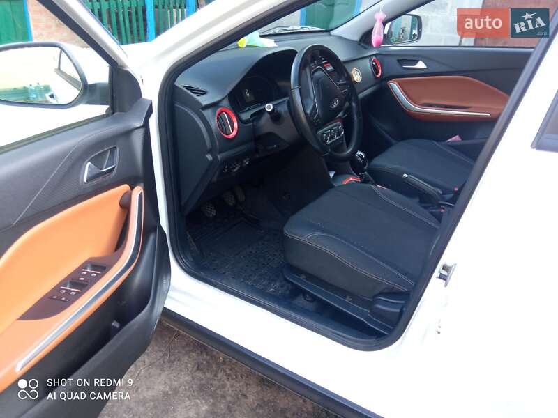 Позашляховик / Кросовер Chery Tiggo 2 2019 в Чутовому