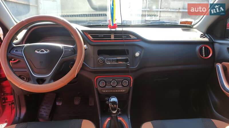 Внедорожник / Кроссовер Chery Tiggo 2 2017 в Кривом Роге