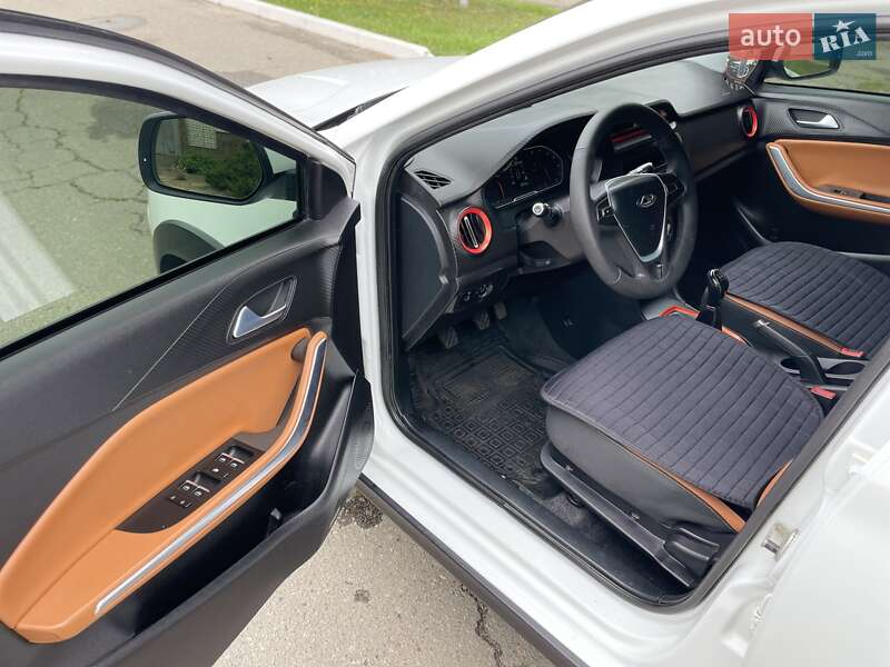 Внедорожник / Кроссовер Chery Tiggo 2 2020 в Харькове