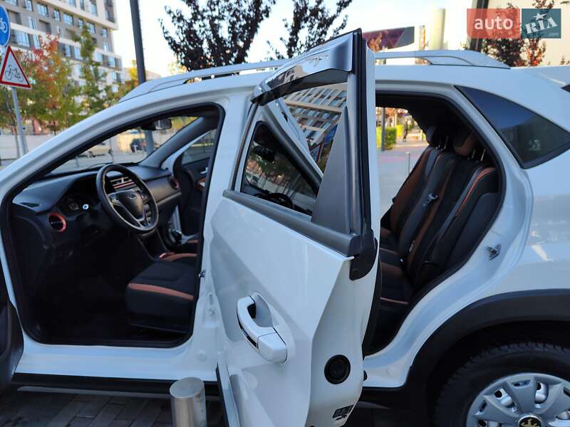 Позашляховик / Кросовер Chery Tiggo 2 2020 в Києві